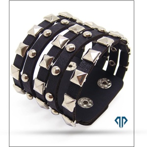 rock-bracelets